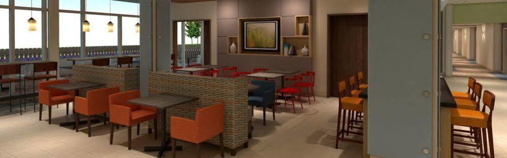 Holiday Inn Express & Suites Tulsa South - Woodland Hills By Ihg Ngoại thất bức ảnh