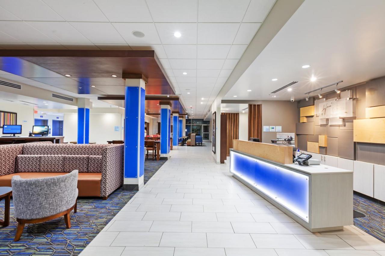 Holiday Inn Express & Suites Tulsa South - Woodland Hills By Ihg Ngoại thất bức ảnh