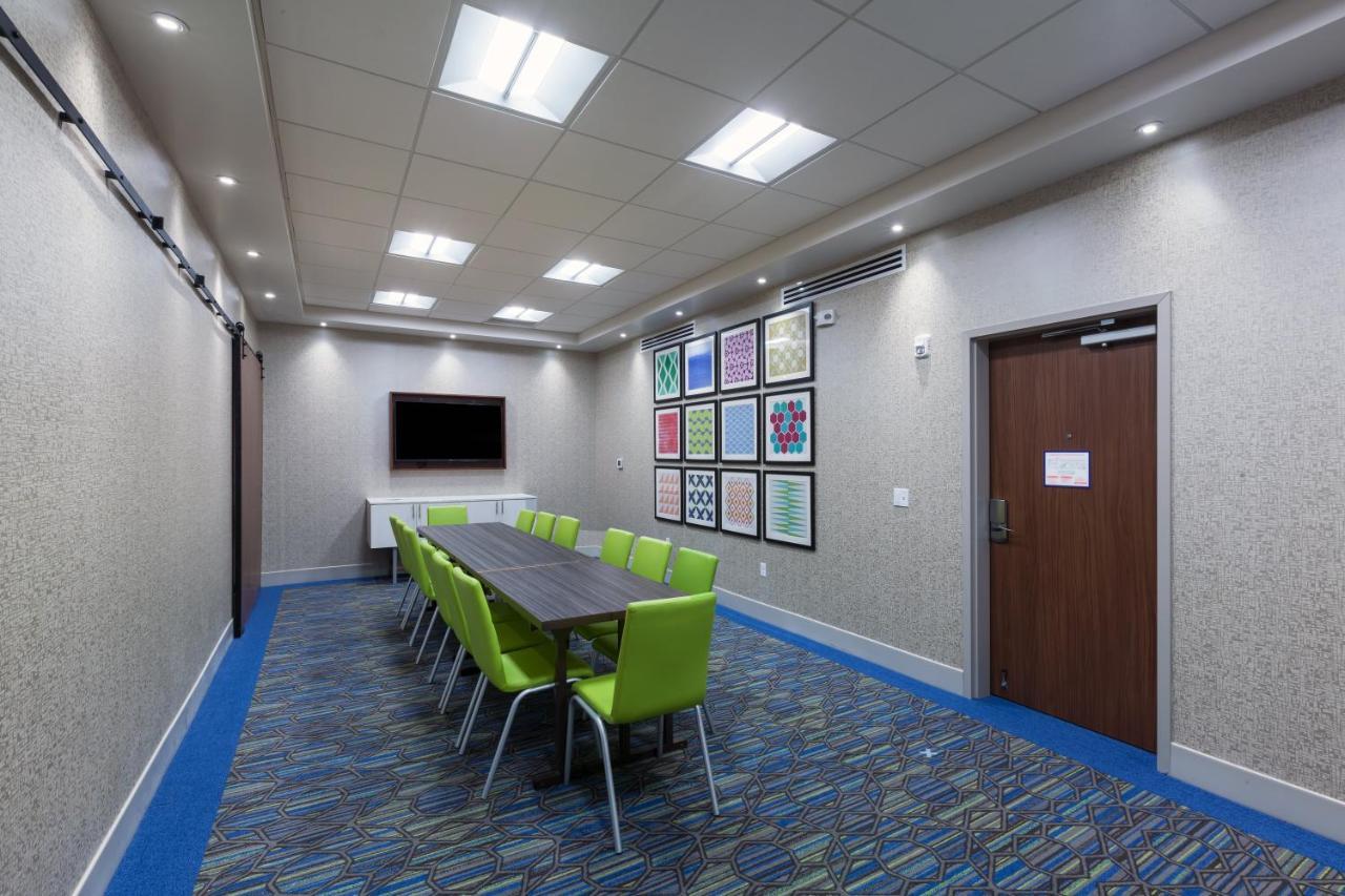 Holiday Inn Express & Suites Tulsa South - Woodland Hills By Ihg Ngoại thất bức ảnh