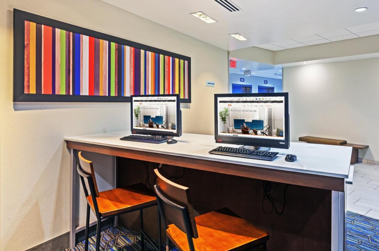 Holiday Inn Express & Suites Tulsa South - Woodland Hills By Ihg Ngoại thất bức ảnh