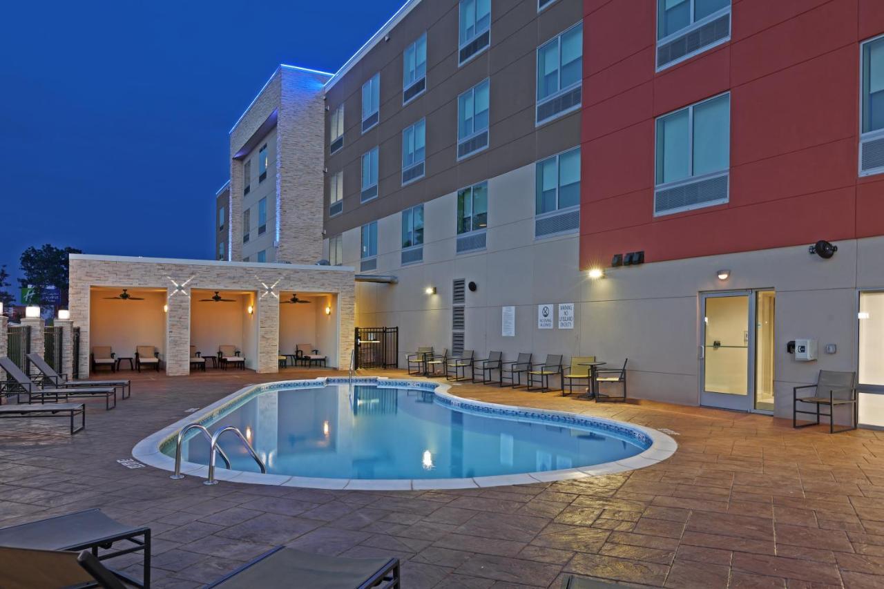 Holiday Inn Express & Suites Tulsa South - Woodland Hills By Ihg Ngoại thất bức ảnh