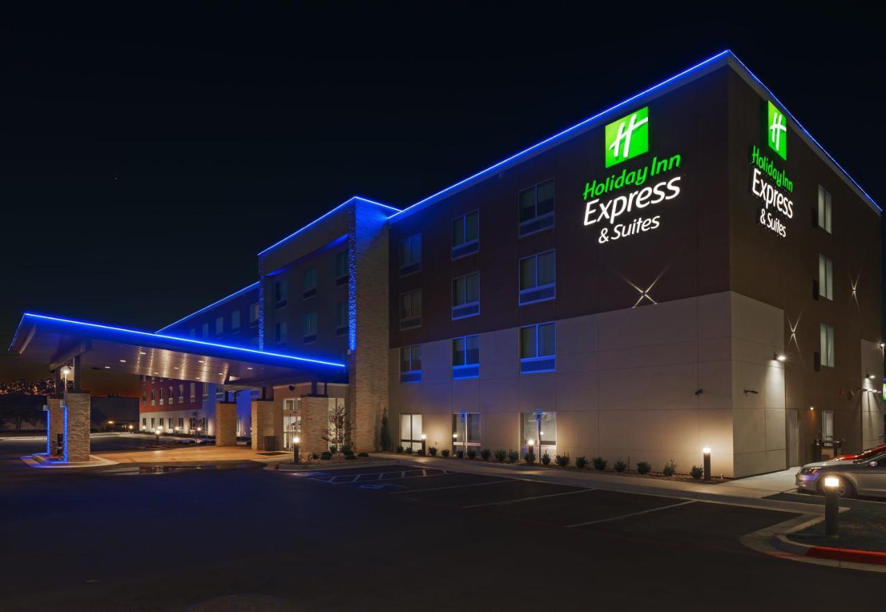 Holiday Inn Express & Suites Tulsa South - Woodland Hills By Ihg Ngoại thất bức ảnh