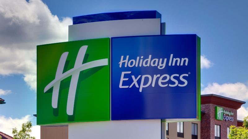Holiday Inn Express & Suites Tulsa South - Woodland Hills By Ihg Ngoại thất bức ảnh